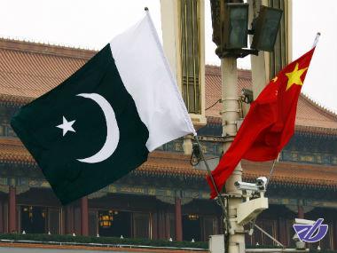 چین به نجات پول ملی پاکستان می‌رود