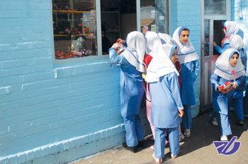 اعلام اقلام غذایی غیرمجاز در بوفه مدارس/ وضعیت "شیرمدارس" در سال جدید