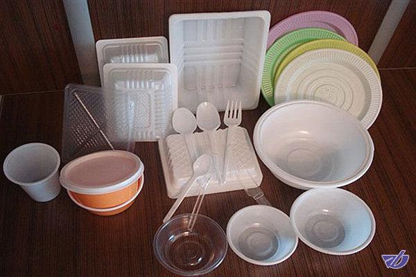 ترس از اتهام "احتکار" عامل افزایش قیمت ظروف یکبار مصرف!