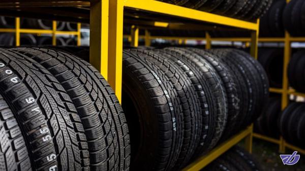 ترخیص 150 کانتینر لاستیک از گمرک رجایی