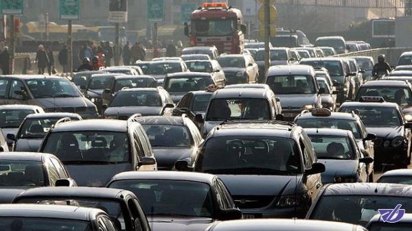ترافیک پر حجم در ورودی شهر مهران