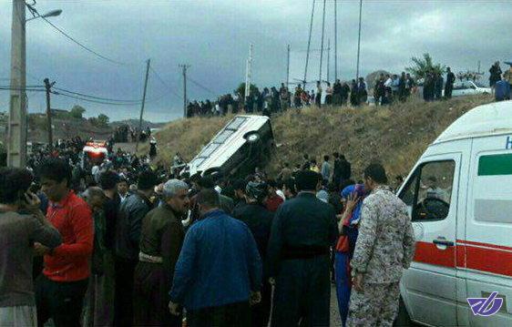 واژگونی مینی‌بوس با ۱۸ کشته و مصدوم در کرمانشاه