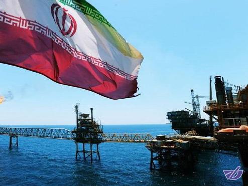کاهش تنها ۱۰۰ هزار بشکه‌ای تولید نفت ایران پس از تحریم‌ها