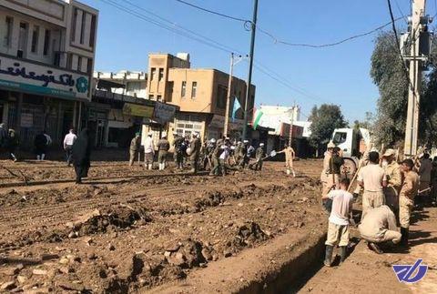 پرداخت ۲۵۰۰ فقره وام به سیل‌زدگان استان لرستان