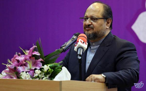نباید به صنایع بدون بازار تسهیلات داد/ در همه سازمان‌ها رانت وجود دارد