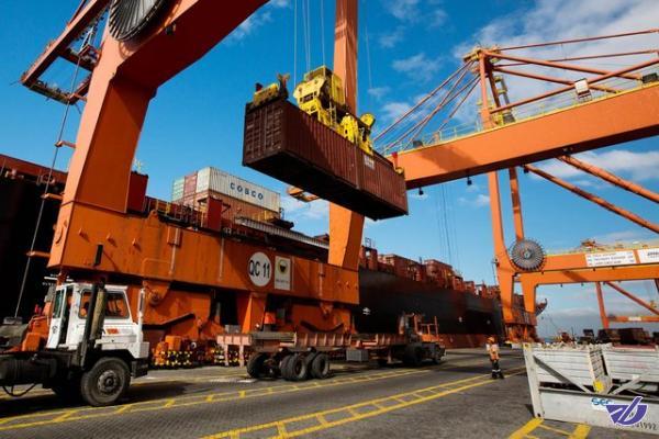 اثرات تکانههای دلار بر بازار واردات و صادرات