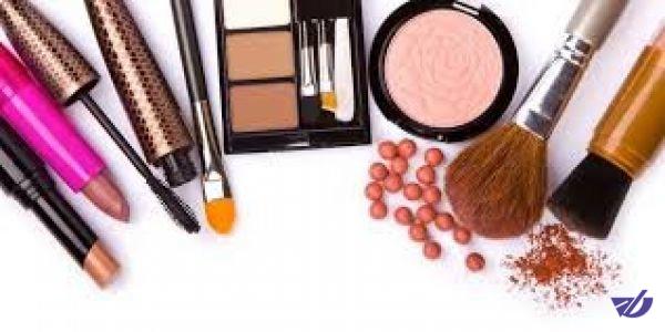 مسمومیت‌های کبدی و کلیوی از عوارض مصرف لوازم آرایشی غیرمجاز
