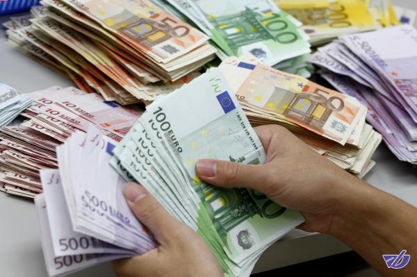 افزایش نرخ دلار و پوند در بازار ایران